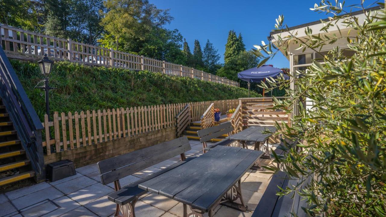 Harper'S Steakhouse With Rooms, Haslemere Bagian luar foto