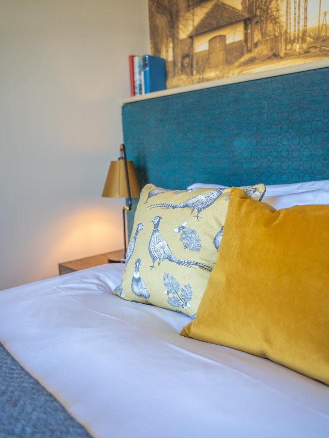 Harper'S Steakhouse With Rooms, Haslemere Bagian luar foto