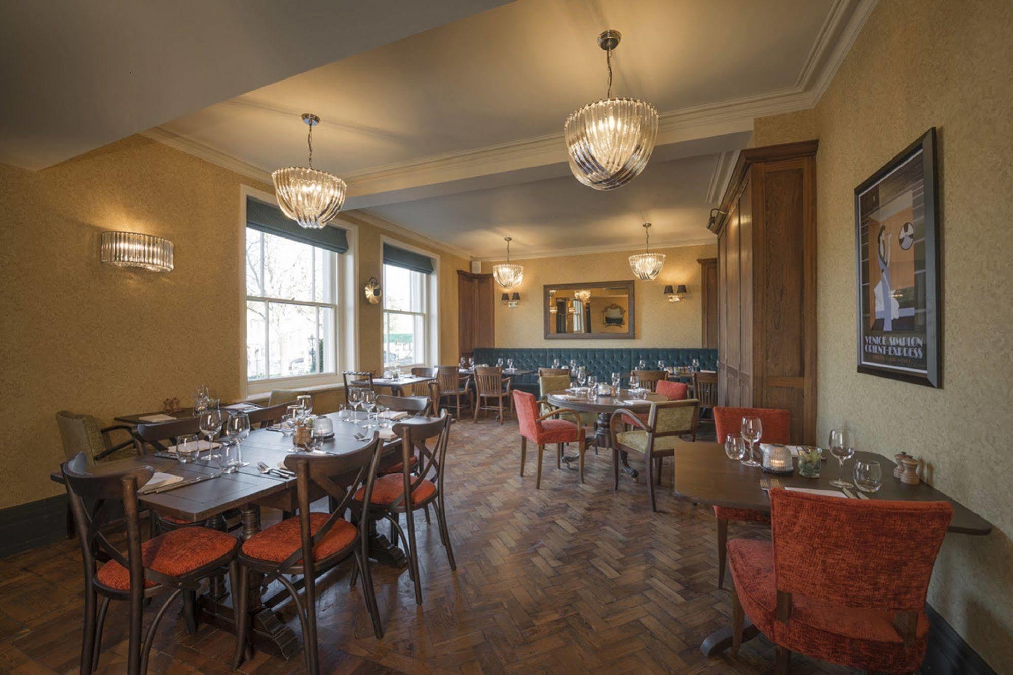 Harper'S Steakhouse With Rooms, Haslemere Bagian luar foto