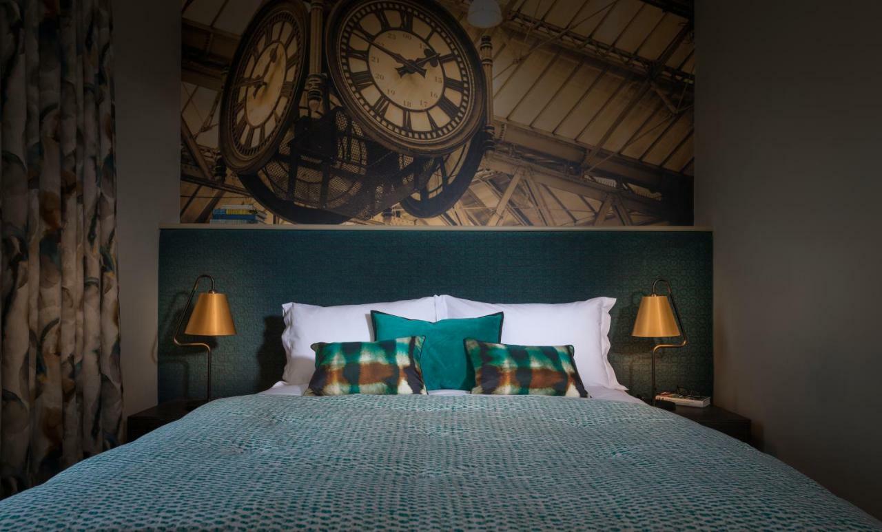 Harper'S Steakhouse With Rooms, Haslemere Bagian luar foto